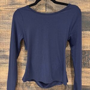 Gap Fit Small Navy Twist Back Top